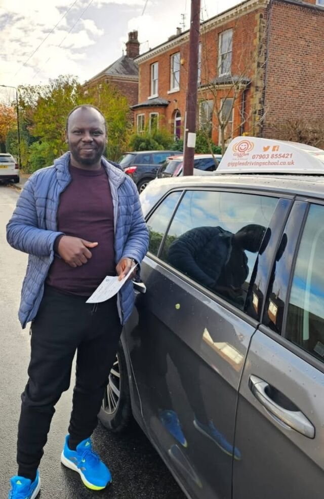 Congratulations Joas on passing your driving test this morning with our instructor Luchmie with only few driving faults.